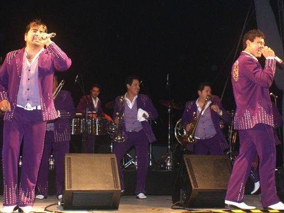 BANDA EL RECODO DE CRUZ LIZAGARRA EN STERLING